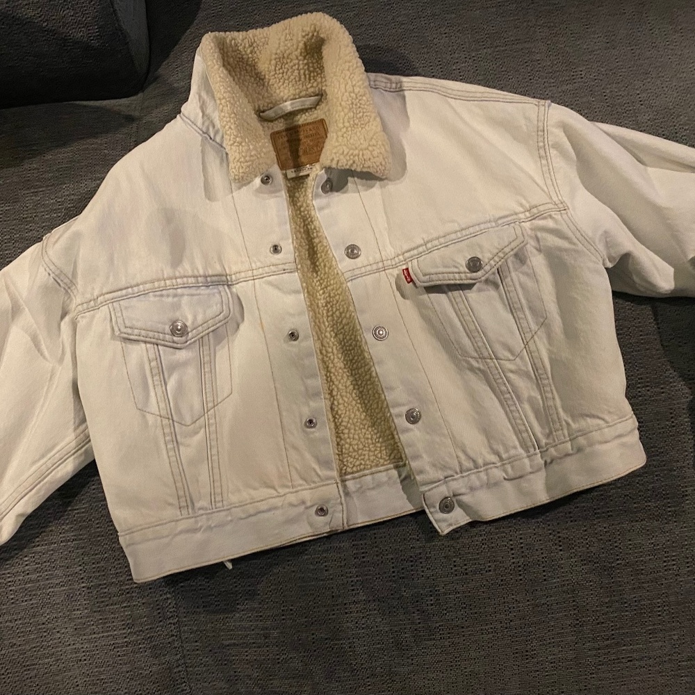 Ladies xs Levi’s light blue jean jacket